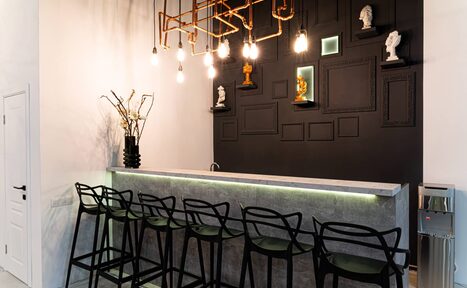 Арендовать Clever Loft (Клевер лофт). Светлый лофт с большими окнами и выходом на веранду