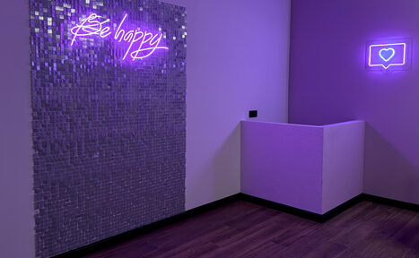 Арендовать VibesLoft (ВайбсЛофт). Лофт Purple (Пурпурный)