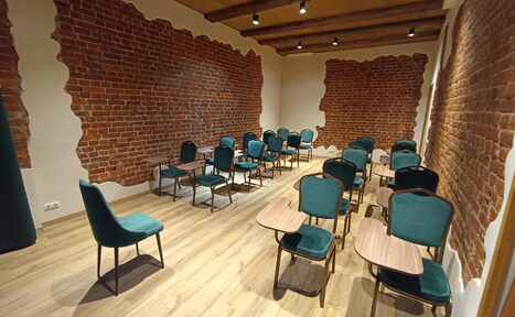 Арендовать Уютный зал для деловых мероприятий
