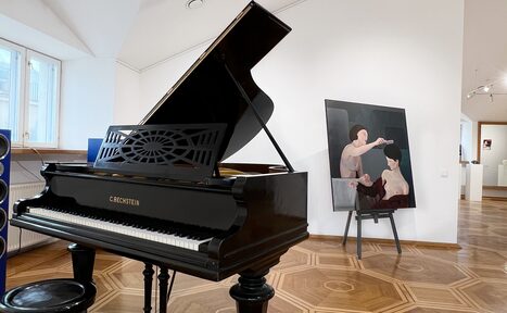 Арендовать Высота. Эстетичное пространство с картинами