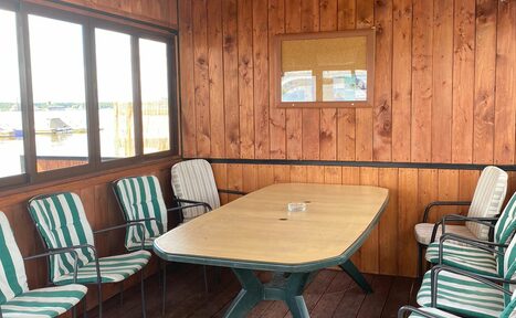 Арендовать Беседка на воде в яхт-клубе «Парусник»