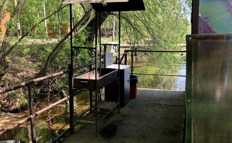 Арендовать Беседка на воде с мангалом для пикника на 30 человек