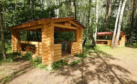 Арендовать Деревянные беседки в парке