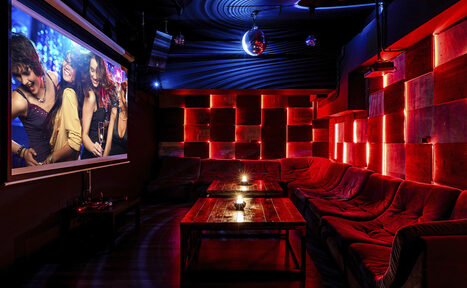 Арендовать LoftForParty. Moon. Лофт со светомузыкой