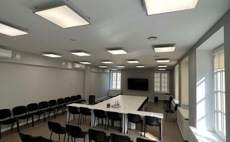 Арендовать Mia Clinic (Миа Клиник). Светлый лекционный зал