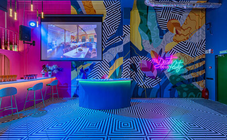 Арендовать Лофт Май. Зал Мира