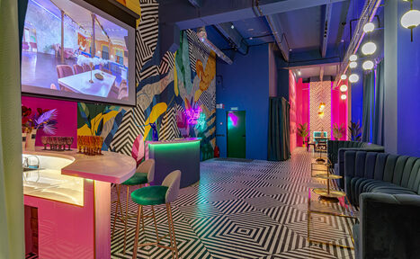 Арендовать Лофт Май. Зал Мира