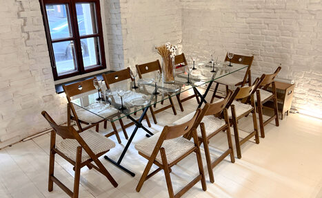 Арендовать Лофт из белого кирпича в центре