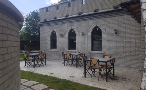 Арендовать Средневековый замок рядом с поселком Лисий Нос