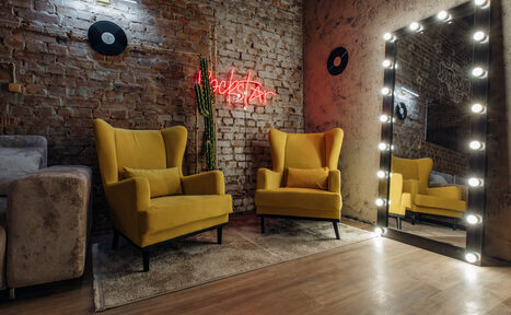 Арендовать Рокстар. Брутальный лофт с рок атрибутикой