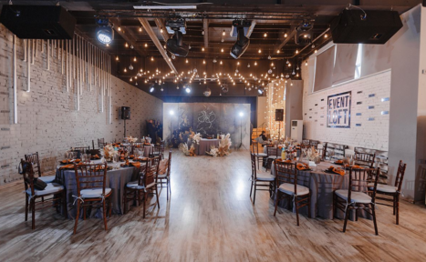 Арендовать EVENT LOFT. Банкетный зал с террасой