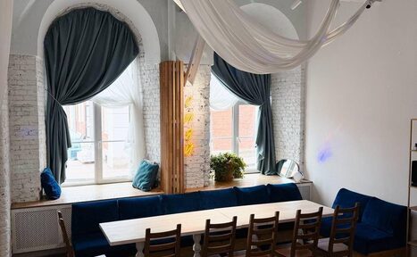 Арендовать Малый светлый лофт для мероприятий