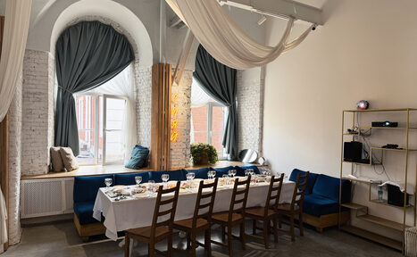 Арендовать Малый светлый лофт для мероприятий