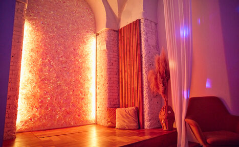 Арендовать Малый светлый лофт для мероприятий