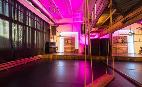 Арендовать Лес. Двухъярусное арт-пространство с верандой