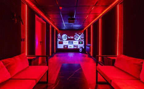 Арендовать Лофт-зал на 12 человек в центре