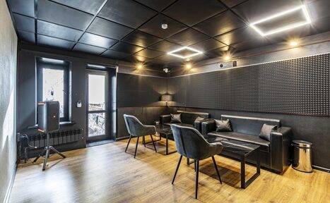 Арендовать Лофт-зал в центре 23 кв.м