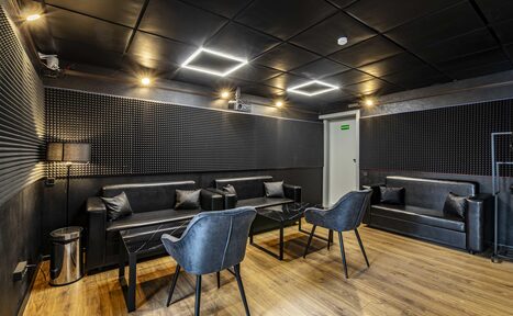 Арендовать Лофт-зал в центре 23 кв.м