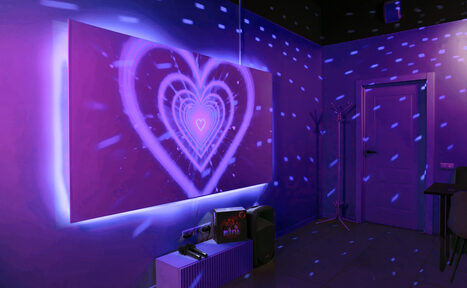 Арендовать Лофт-зал с караоке и диско-шаром