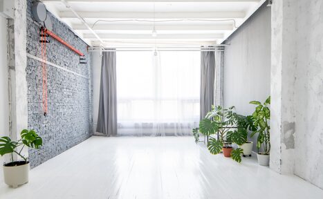 Арендовать White Garden, Unicorn Studios (Уайт Гарден, Юникорн Студиос). Минималистичная светлая фотостудия