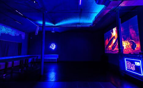 Арендовать Лофт для светящихся вечеринок