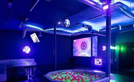 Арендовать Лофт для светящихся вечеринок