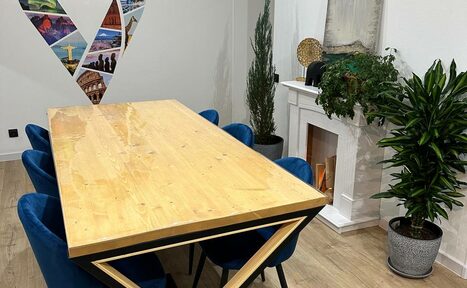 Арендовать Лофт в центре города с барной стойкой