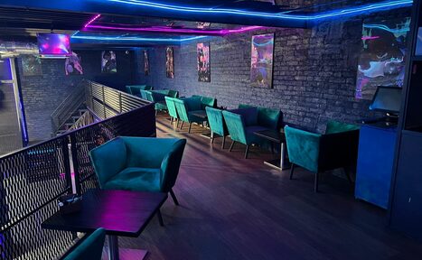Арендовать BarFly (БарФлай). Клуб в неоновом стиле