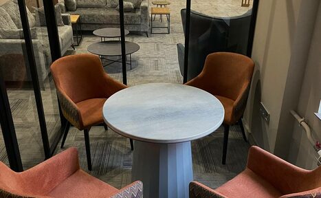 Арендовать Переговорная комната при отеле