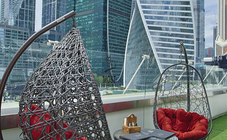 Арендовать Most Lounge (Мост Лаунж). Веранда с видом на Москва-Сити 