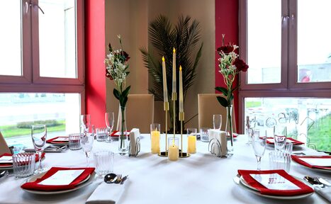 Арендовать Sea Grill. Лофт-бар под закрытие с видом на Неву