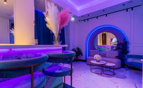 Арендовать Неоновый лофт для мероприятий