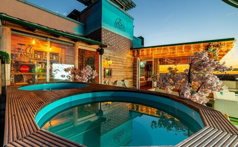 Арендовать Пространство с сауной на крыше "На высоте" 