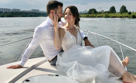 Арендовать Круизный катер с каютой на 7 человек