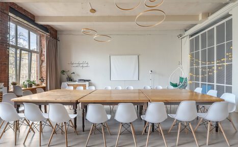 Арендовать Светлое лофт-пространство с тремя залами