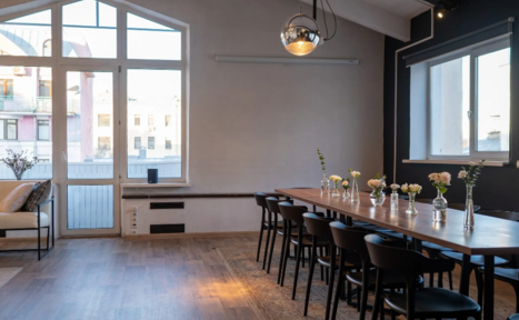 Арендовать Лофт на Сретенке с мансардой