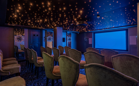 Арендовать Лофт - кинозал для различных мероприятий