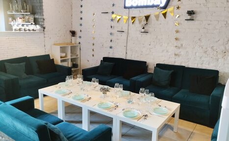 Арендовать Уютный лофт-зал с караоке