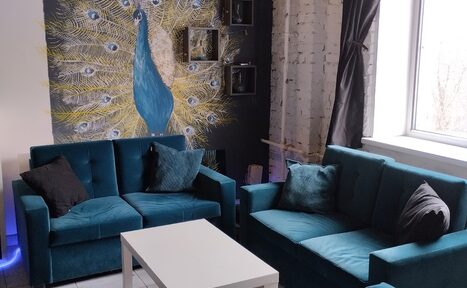 Арендовать Уютный лофт-зал с караоке