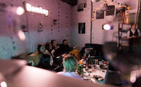 Арендовать Уютный лофт-зал с караоке