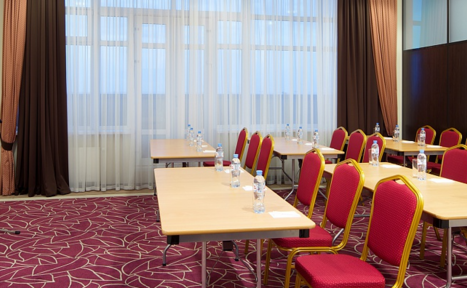 Арендовать Компактный конференц-зал