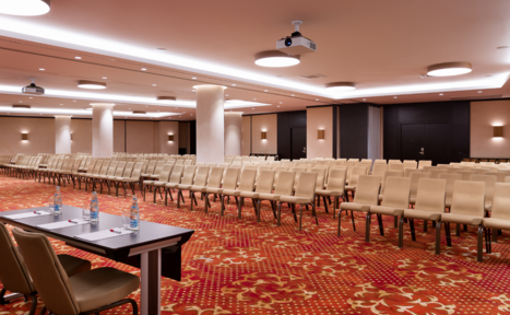 Арендовать Просторный зал-трансформер