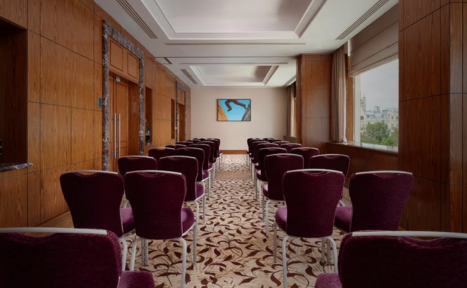 Арендовать Тренинговый зал с панорамными окнами