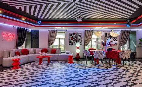 Арендовать Дизайнерский лофт-зал с барной стойкой