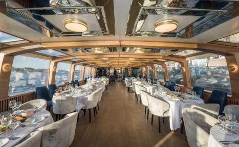 Арендовать Теплоход для праздничных мероприятий 