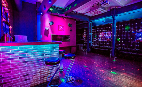 Арендовать Клубный лофт на набережной в центре Москвы