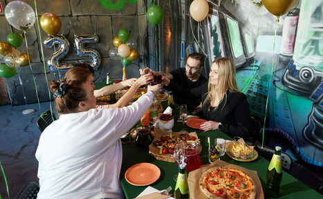 Арендовать Лига Миров: Реактор