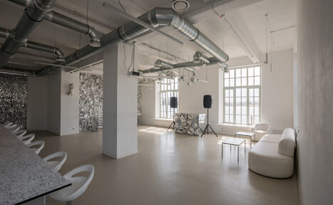 Арендовать Вайт. Элегантный лофт для мероприятий