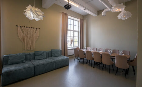 Арендовать Бохо. Лофт в тёплых тонах