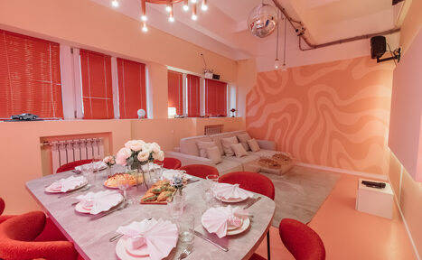 Арендовать Гран Туризмо. Яркое пространство для мероприятий